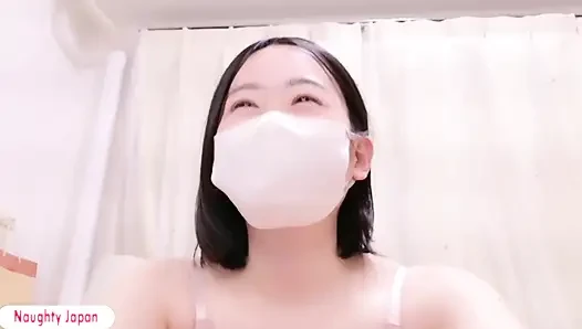 Wanita Lucu Pucat dengan Rambut Tubuh Alami, Pengamatan Diri yang Menyenangkan Ditangkap dalam Momen Intim 2