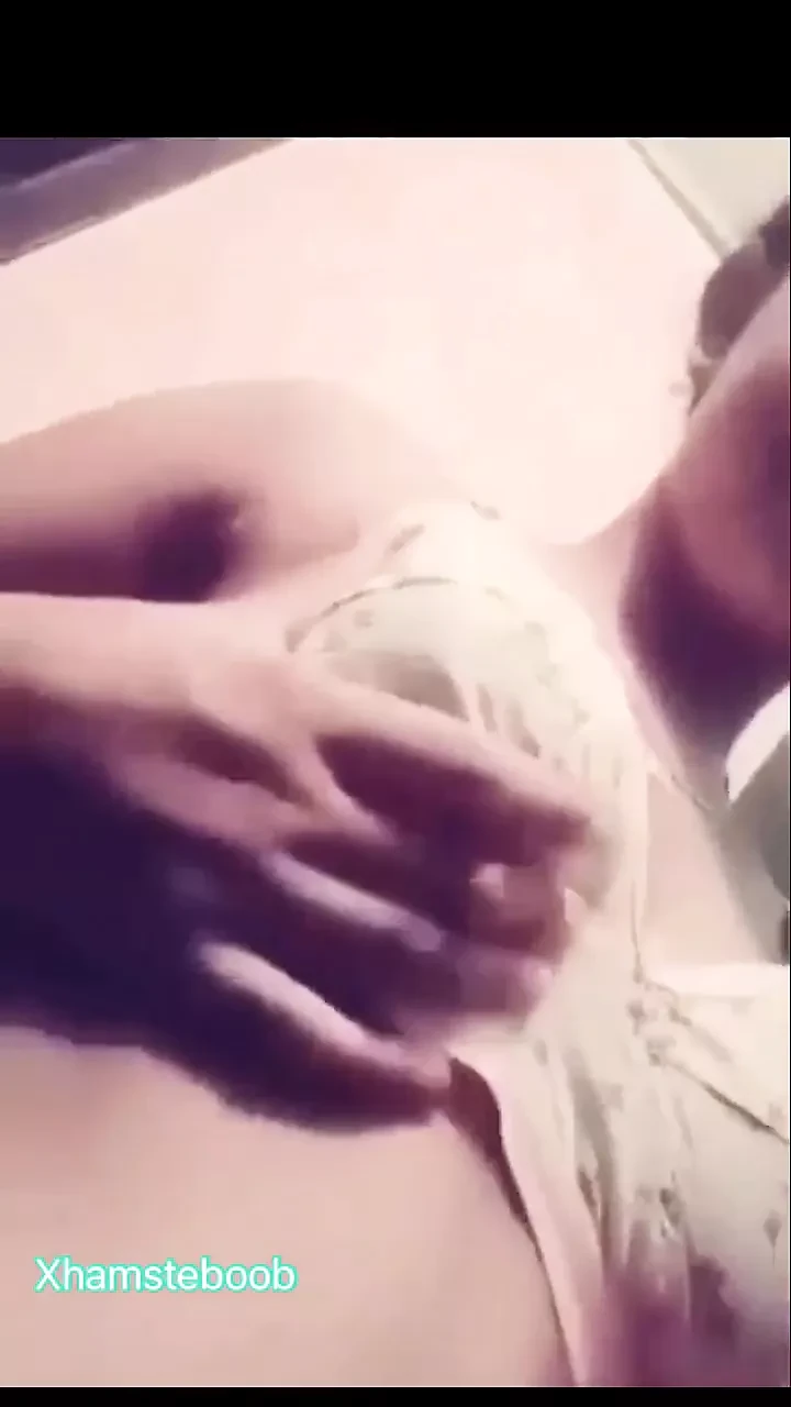Devojka iz hostela shrina