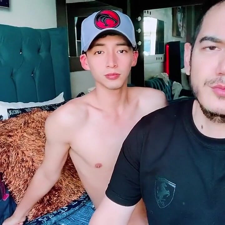 Hot Ewanker and His Sexy Body Show off