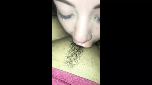Babe I Cant Sleep Lick my Pussy