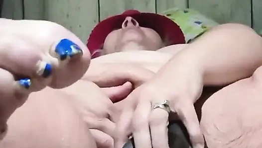 Büyük yarak sadece bir kez yapılmadı 3 kez boşalıyor ve hala pompalıyor