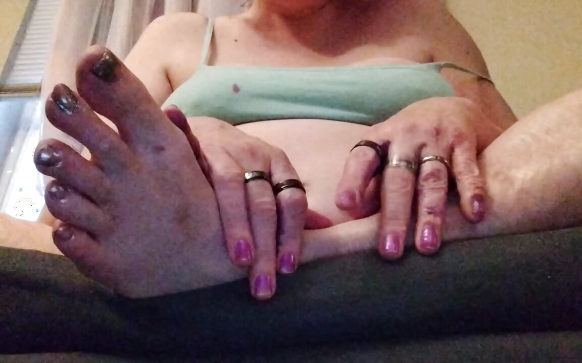 Beş dakikalık parmak, memeler ve karnı