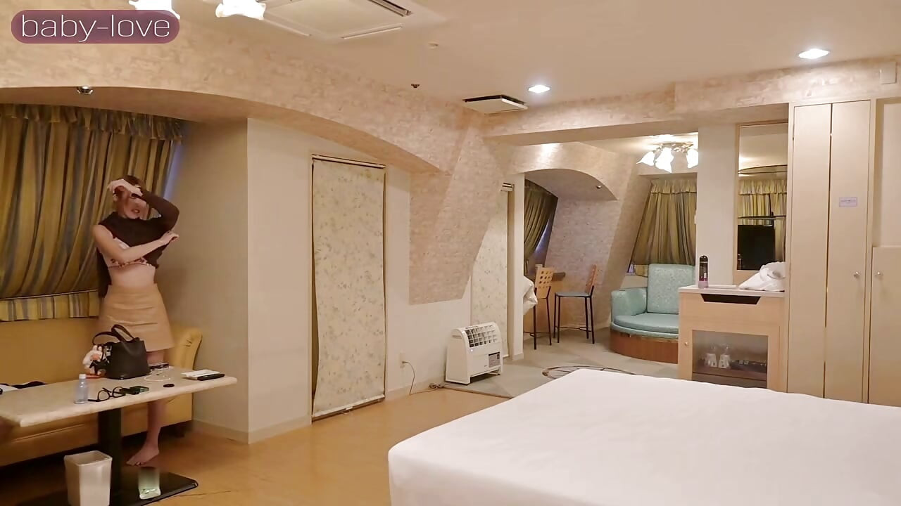 Ocensurerad gal esthetician: smutsig service dränerar varje sista droppe sedan creampie