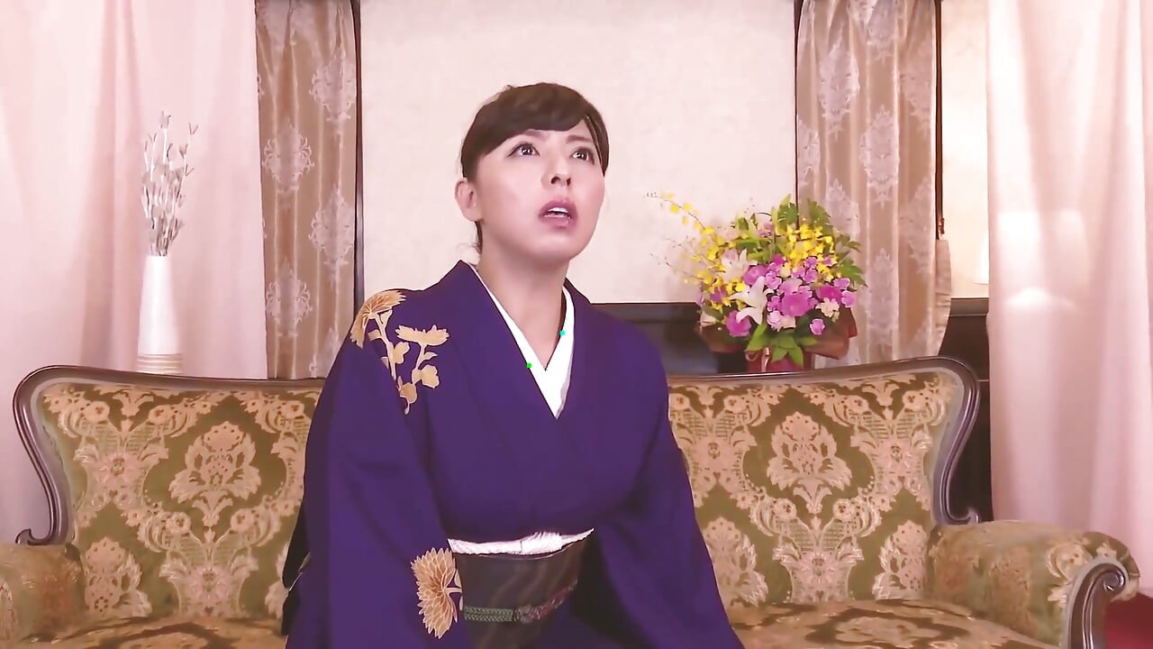 Asiatische mädchen mit hintern, 4_big und vollbusige japanische mieze liebt es, sperma in ihr zu haben