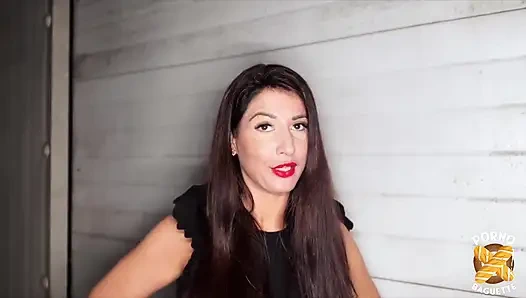 Güzel kız Danaklem her gün sikilmek istiyor