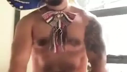 No quieres tener mi verga rebotando en tu abdomen...