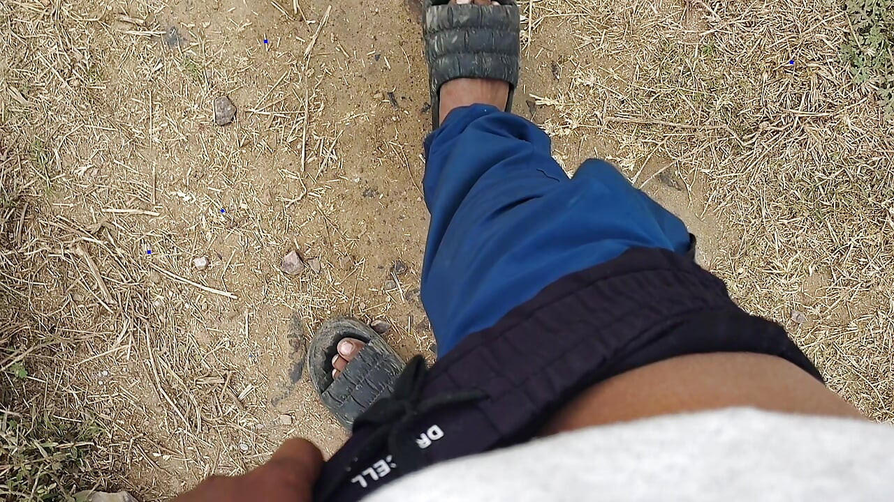 Thandi ke Mausam mein hath se jungle mein Mausam