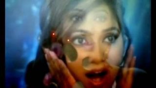 Болливудская соблазнительная сексуальная Shreya Ghoshal камшот на лицо