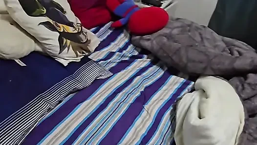 Нам нравится эксгибиционизм, и мы начали трахаться у окна