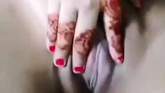 Bhabhi room ma nangy hai