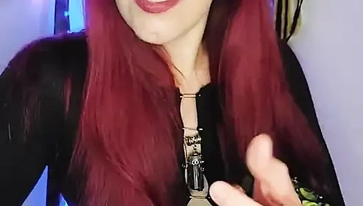 Shyfxx, adik iparmu yang nggak pernah puas menggodamu dengan celana ketat dan pantat montoknya!