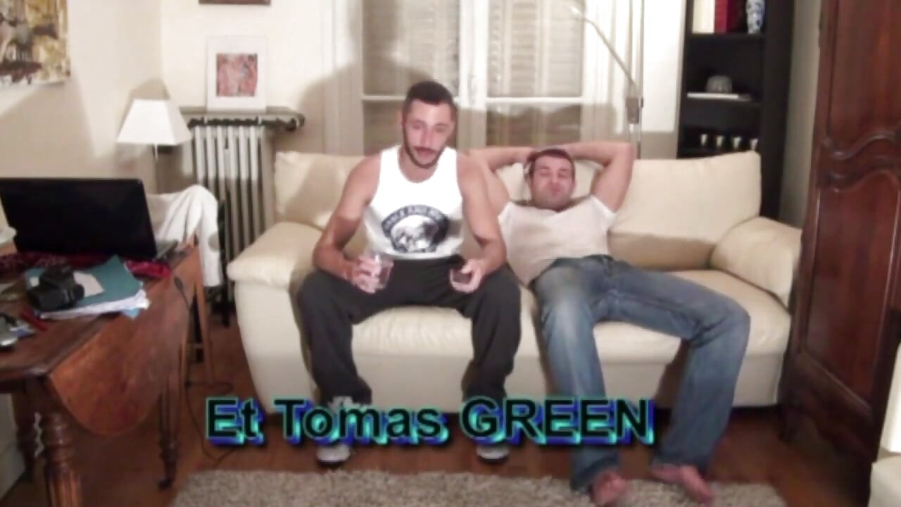 Curvă futută tare de pula arabă XXL din Malik