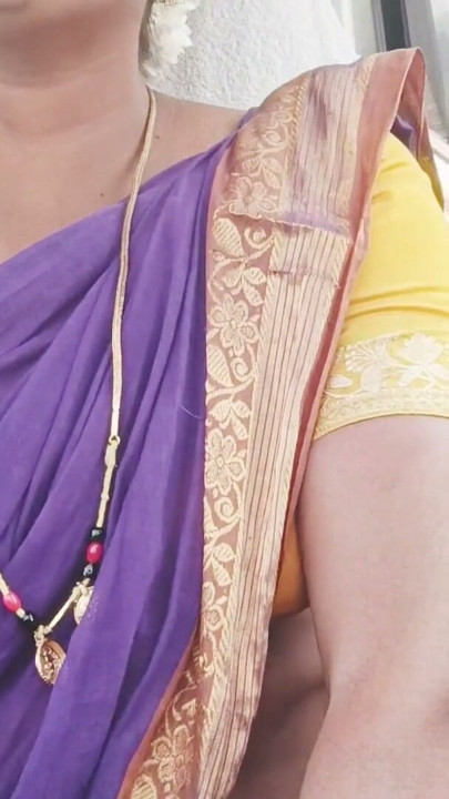 Beautiful Telugu Maid car sex, telugu dirty talks..crezy momos... | Clip 2
