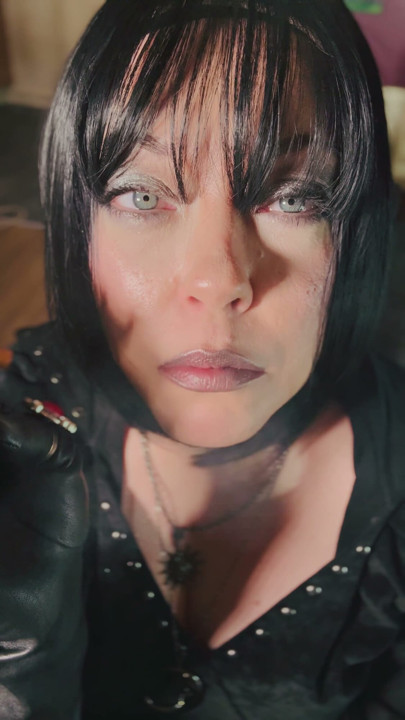 10 Rings Over My Leather Gloves! Smoking Miss Tina Snua Enjoy A cigarette With You | Clip 2