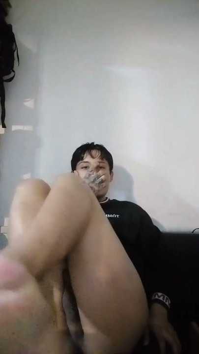 Passive ass in heat