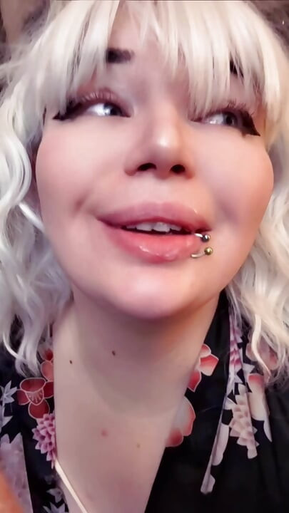 Ne možeš prestati da se družiš sa svojom novom maćehom