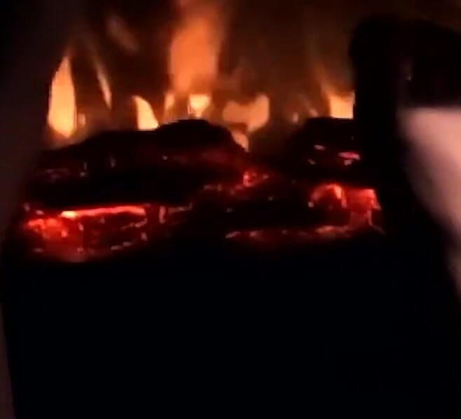 Warming My Feet up to Give You a Nice Hott Footjob No Headphones Required