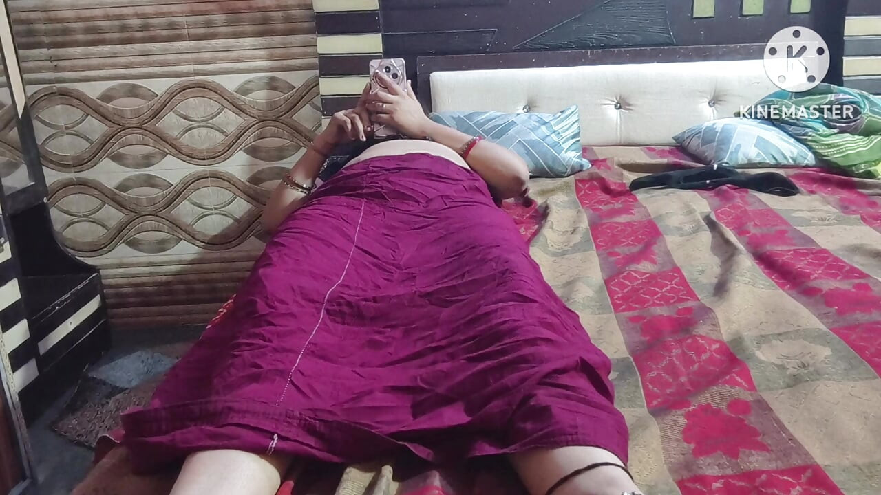 Bhabhi ki chut per ghee laga kar choda