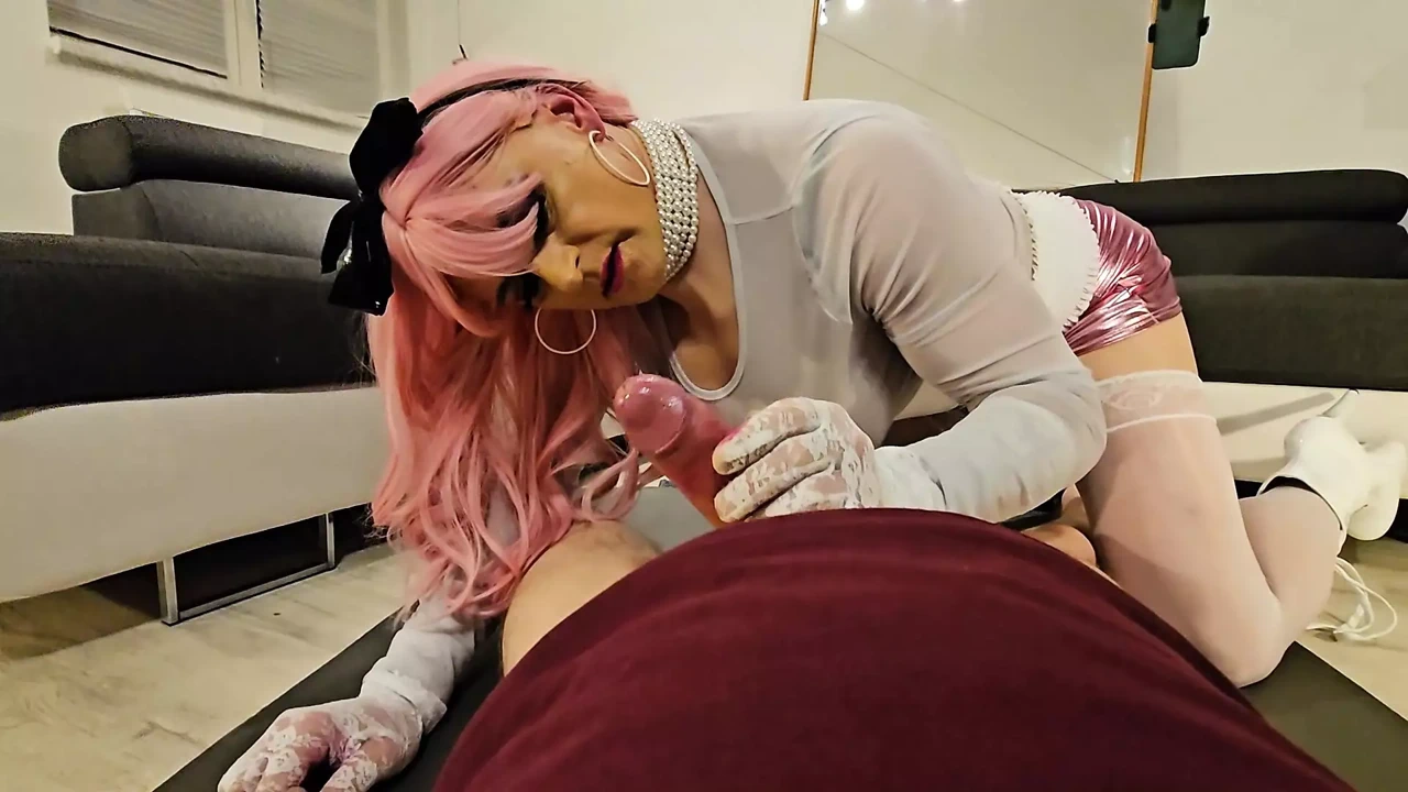 Gina and Her Engraver Part I