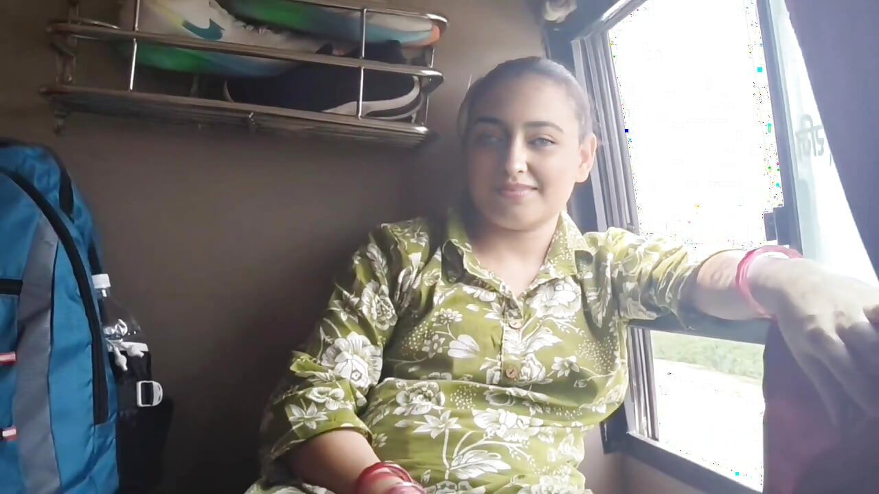 A Bhabhi Was Going Somewhere Alone in the Bus, I Left Her