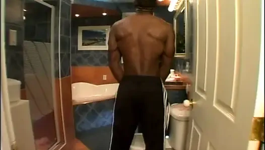 Жаждущая шлюшка умоляет о хардкорном анальном сексе