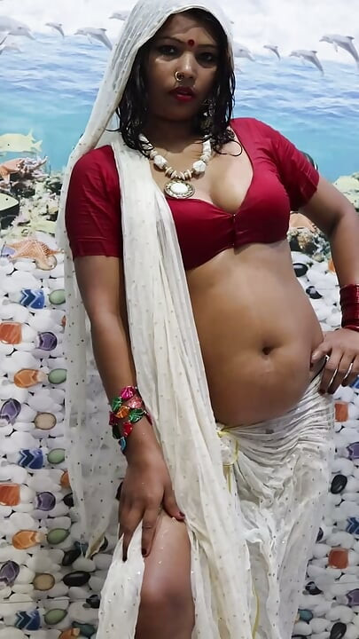 Took my girlfriend to a scary place, fucked her and made her suck my big dick, clear hindi audio