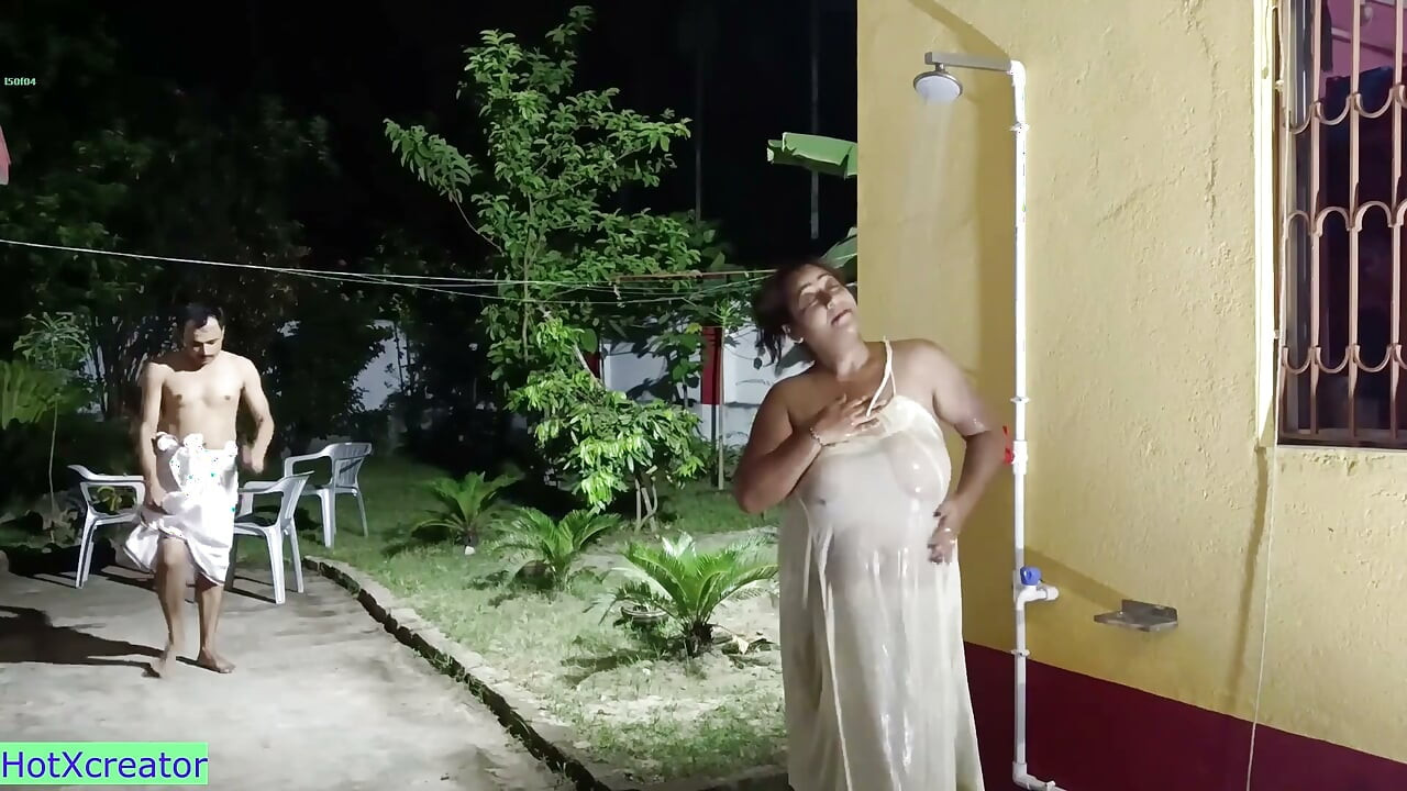 Village Bhabhi Amazing XXX Sex with Neighbour! Desi Porn