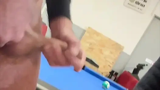 Ich Lenke Alte Leute in Einer Dorfbar Ab