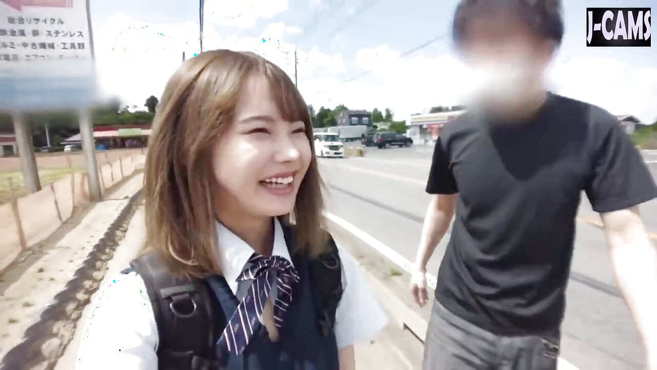 アウトドア・ティーズ。いたずら好きな少女とコントロールされた解放 パート1