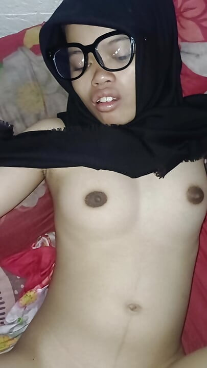 my girlfriend hijab girl who is hyper sex
