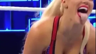 WWE - Lana она же CJ Perry наклонилась над декольте