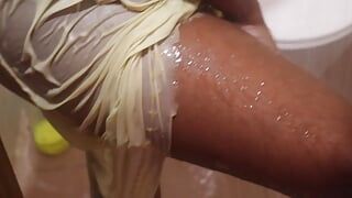 Hintli kerala kız arkadaşı evinde banyo yapıyor