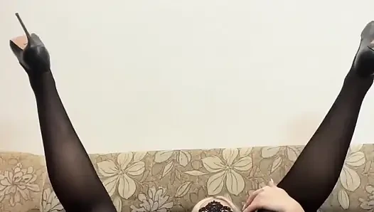 Я не могу дождаться, чтобы трахнуть мою задницу с этим плагом на секс-машине