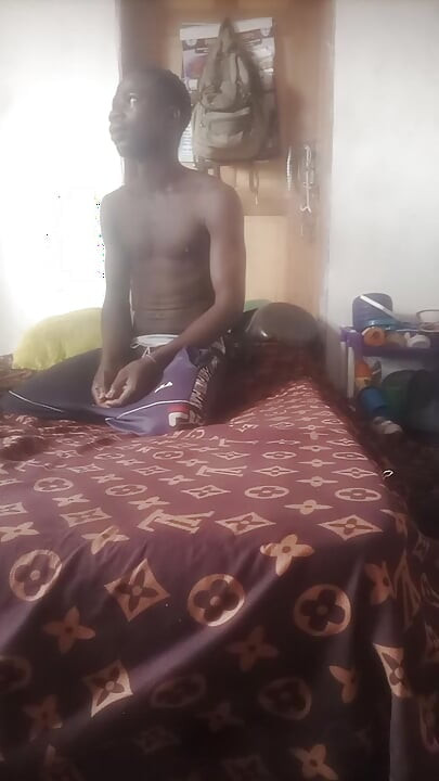 Popular Nigerian Actress Getting Laid Down for Missionary