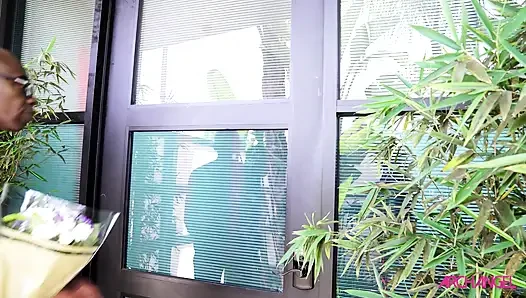 Archangel - emily austing si ibu rumah tangga yang lagi sange berat dientot habis-habisan sama pasangannya
