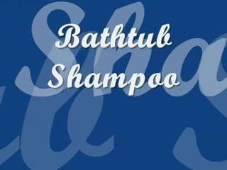 Shampoo de banheira para nós, fetichistas de cabelo