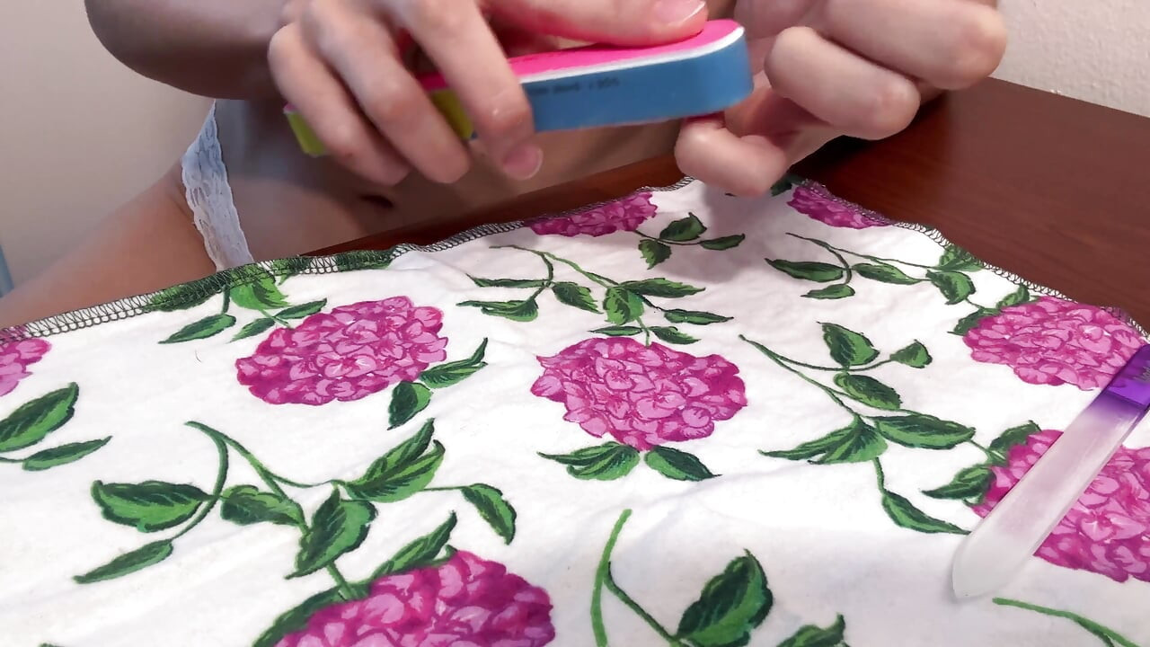 Hands Close-up: Filing, Buffing, Rings Try-on