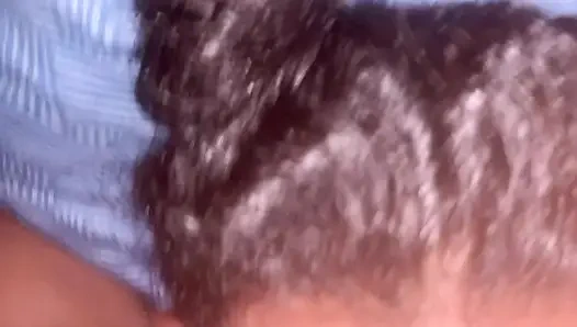 Pembantuku lagi asik