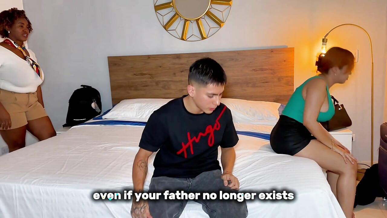 I fuck my bitchy stepsister while my stepmother rests- Angel Owenx, Celeste Alba y Alicia Milf