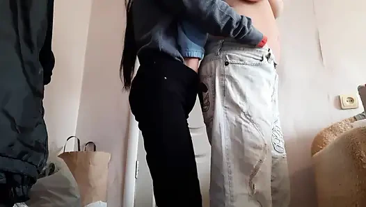 Моя подруга и я скрываем от всех, что мы лесбиянки