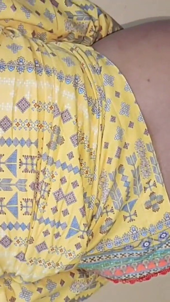 Detik hebat dari "isteri bos bahagian 2-eksplisit audio erotik isteri matang🥵 hindi"