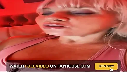 Anda tidak tahu bagaimana rasanya. To Be Me