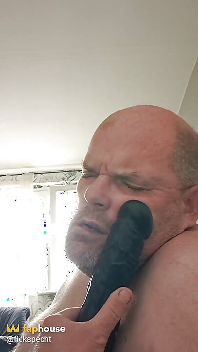 The Slut Was Addicted to a Quick Fuck