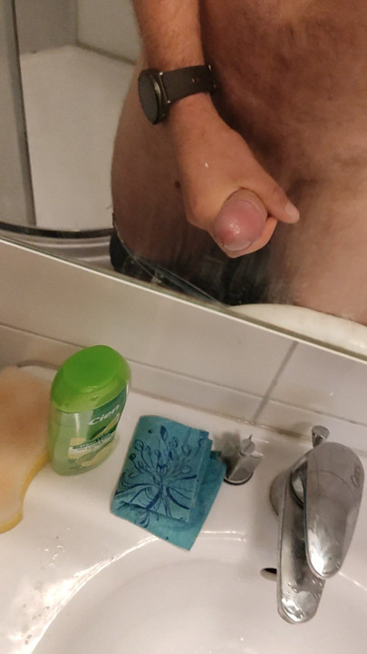 Дрочка в ванне