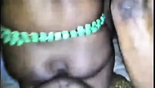 Жена моего лучшего друга трахает меня горячо. Когда моего друга не рядом.