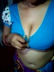 Aunty naked