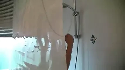Amatör blond fru röv knulla i duschen