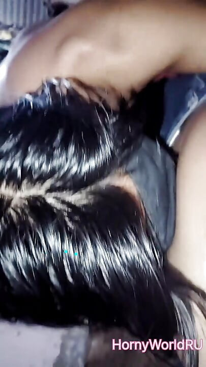 Meri Randi biwi lund maang rahi hai