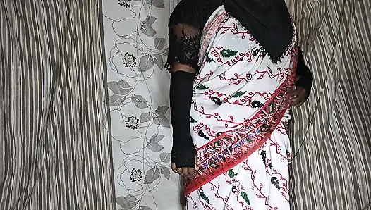 Romansa dan romansa sari yang panas dan waktu romantis dan seks