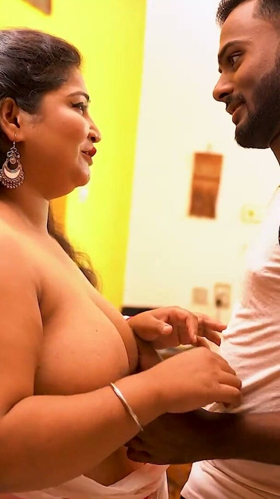 Mama vitregă își învață fiul vitreg cum să facă sex, sex dur | Clip 1